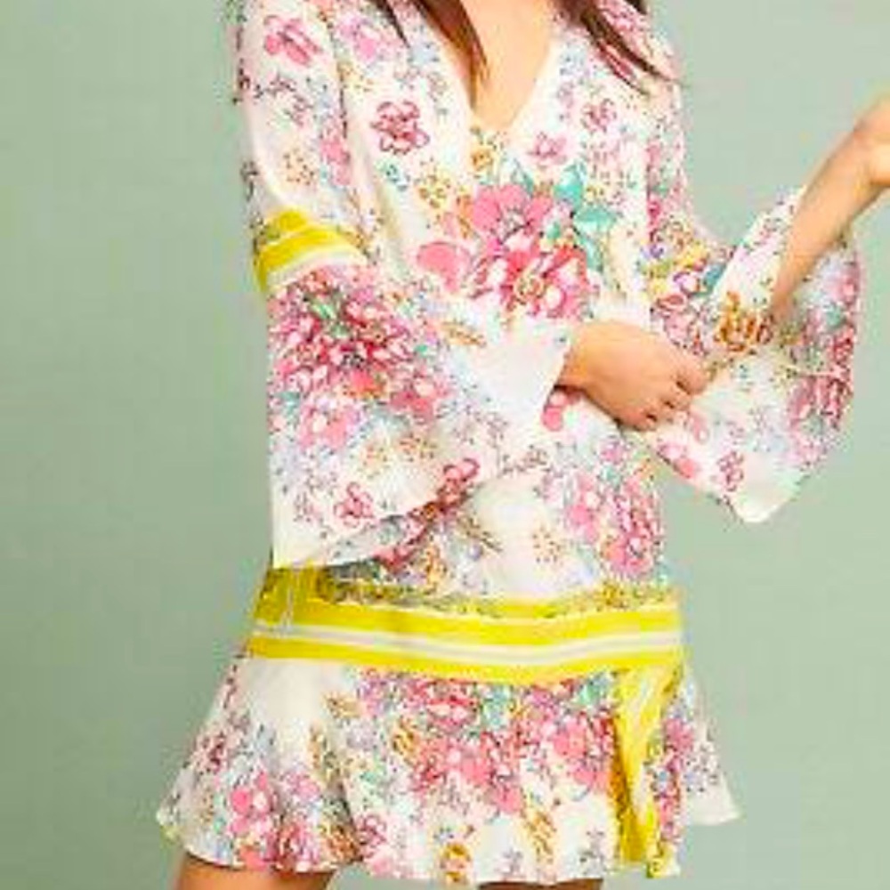 Moulinette soeurs by Anthropologie flower pattern dress 100% silk lining.